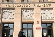 ministerstwo finansów wejście do gmachu