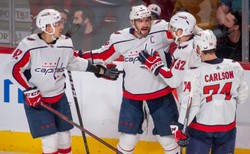 Liga NHL. Dwadzieścia bramek w trzech meczach, zwycięstwa Capitals, Islanders i Bruins