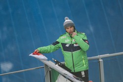 Łukasz Kruczek potwierdził rezygnację. Będzie trenerem kadry skoczków tylko do końca sezonu. WIDEO