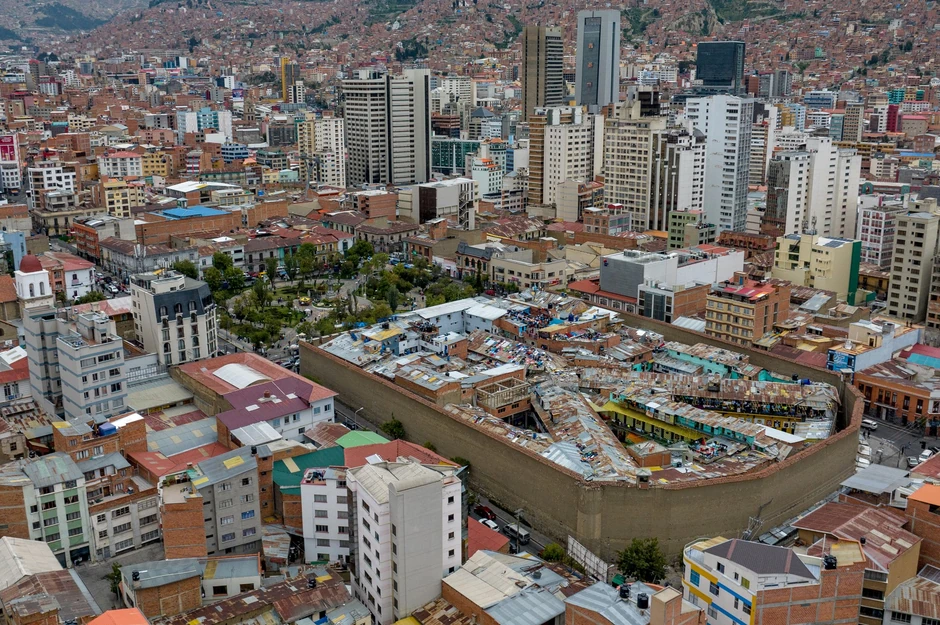 Pogled iz vazduha na zatvor San Pedro u La Pazu, Bolivija