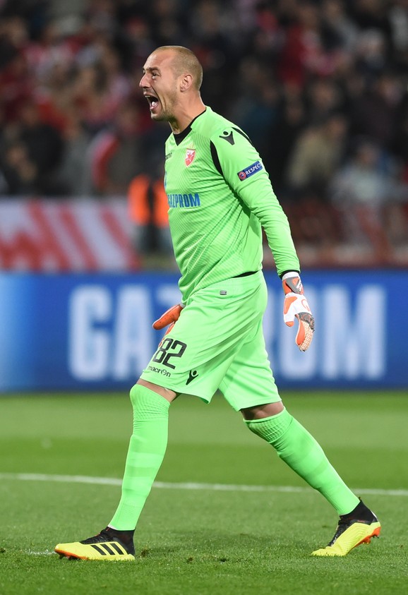 Milan Borjan slavi pobedu nad Liverpulom