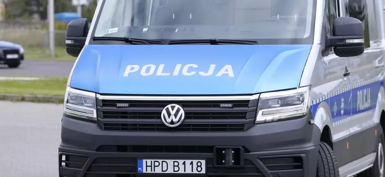 Nowe radiowozy policji do obsługi wypadków drogowych