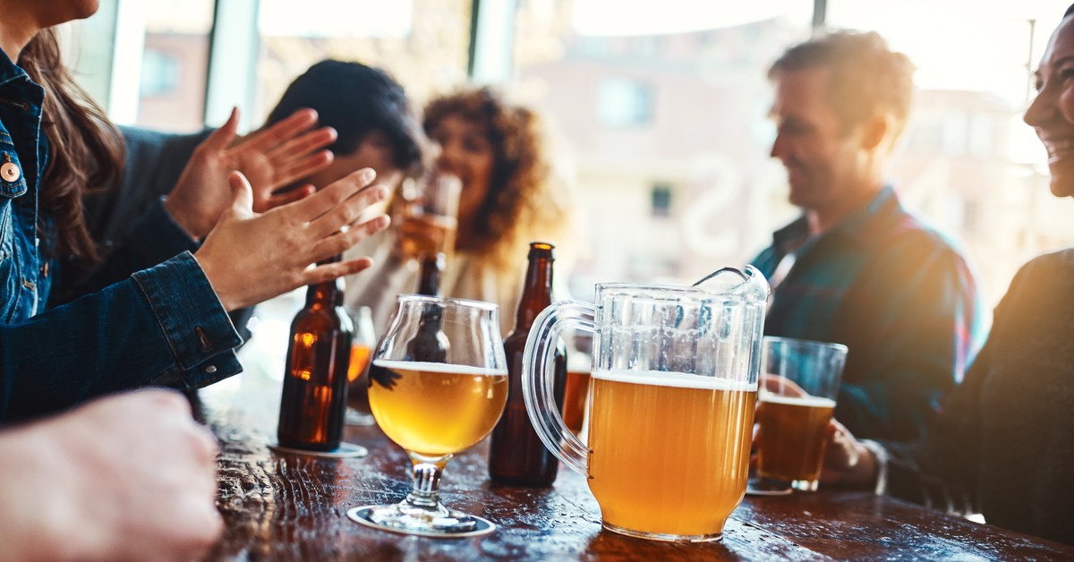 Polacy zmieniają dietę. Mniej cukru i alkoholu, więcej owoców i warzyw. Powód zaskakuje