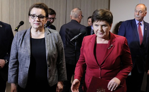 Rząd nie ma nowych propozycji dla nauczycieli. Szydło: W każdej chwili możemy podpisać porozumienie