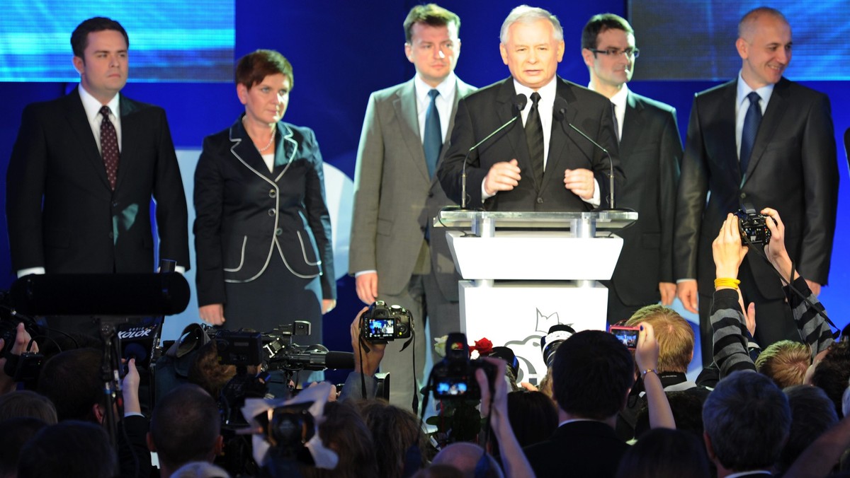 - W ostatnim tygodniu zmiana trendu w sondażach nie została przez nas zauważona. Przeoczyliśmy to, że zmienia się poparcie, i że zmienia się frekwencja. A jak wiadomo frekwencja ma wpływ na wynik wyborów - powiedział na antenie Radia ZET rzecznik PiS Adam Hofman.