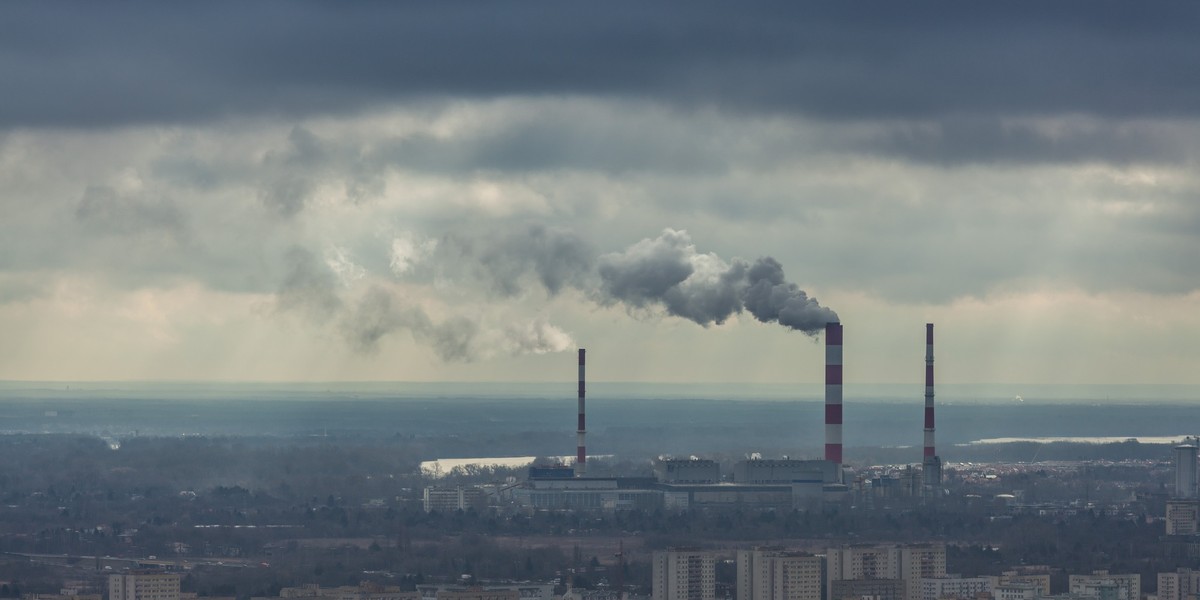 Z powodu smogu Polacy płacą więcej za węgiel