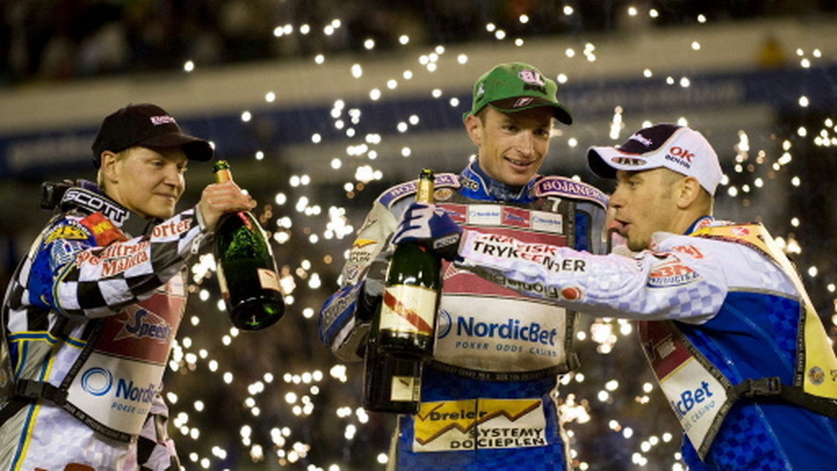 Nicki Pedersen, żużlowy mistrz świata występujący we Włókniarzu Częstochowa, zapowiedział, że nie wystąpi w pierwszym meczu ligowym tego sezonu, jeśli do końca tygodnia klub nie ureguluje względem niego zaległości finansowych - czytamy w "Super Expressie".