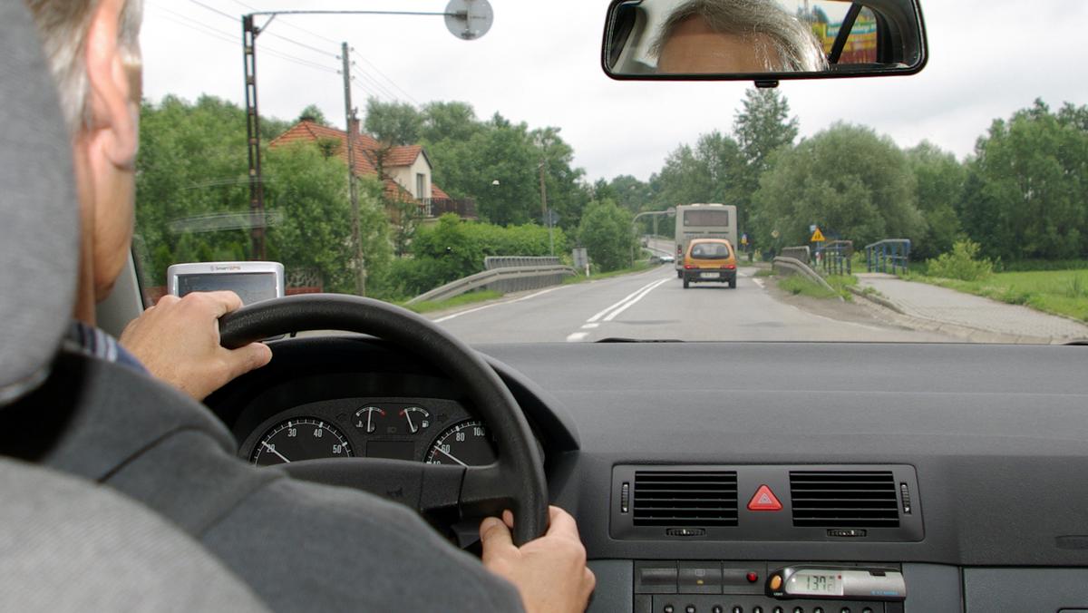 Policja Ma Donosić O Przypadkach Prywatnego Używania Służbowych Aut - Gazetaprawna.pl