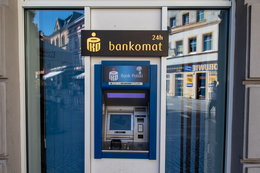 Największy polski bank zmieni ofertę swoich flagowych kont