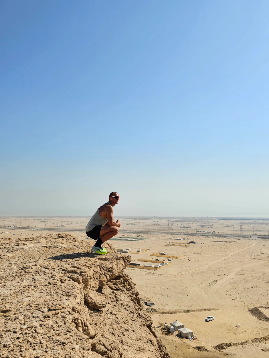 Marko Nikolić iz Vranja trči 1.600 kilometara kroz pustinju da bi pomogao bolesnom dečaku