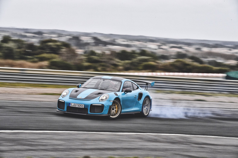 Porsche 911 GT2 RS