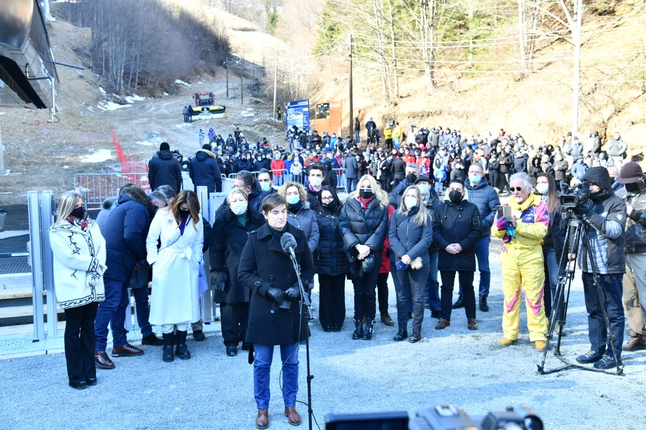 Gondolu je svečano otvorila premijerka Srbije Ana Brbanić