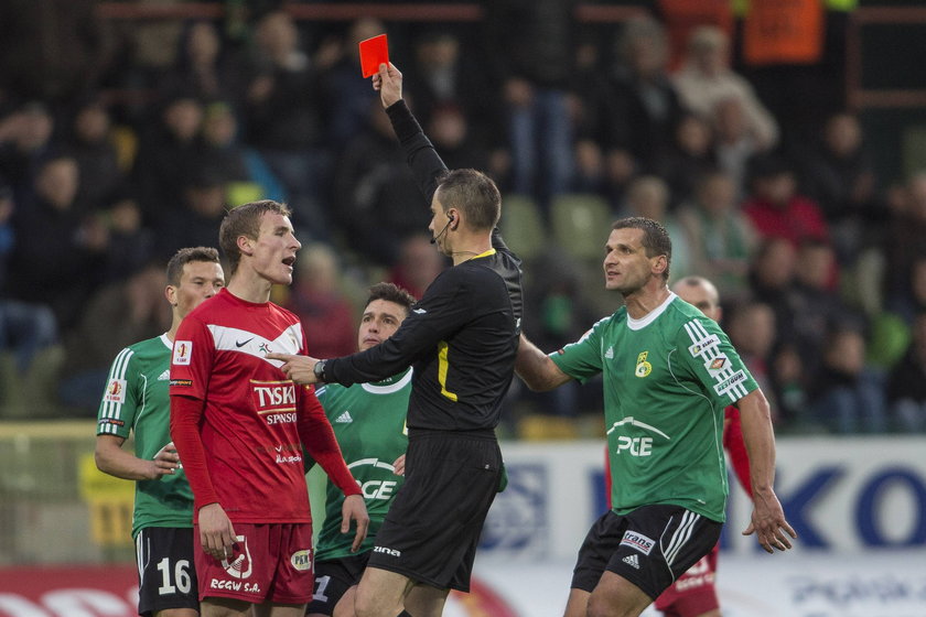 Mateusz Mączyński przeprosił Kamila Wacławczyka za brutalny faul