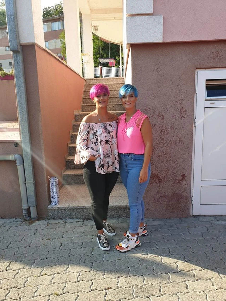 Tanja i Sanja Projović