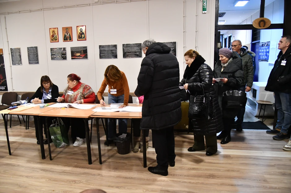 Sva biračka mesta su otvorena na vreme