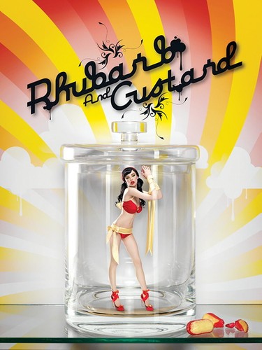 Vikki Blows reklamuje bieliznę w sesji stylizowanej na cukierkowe lata 50.