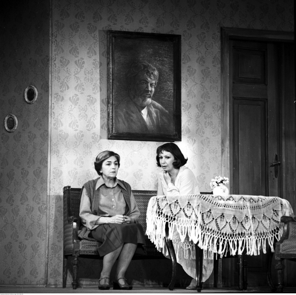 Zofia Rysiówna i Elżbieta Jeżewska w sztuce "Dom kobiet" (1978 r.)