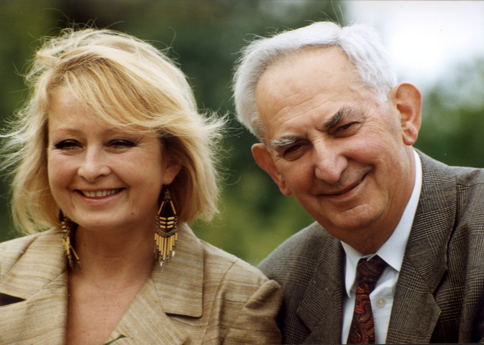 Magdalena Zawadzka i Gustaw Holoubek (1994)