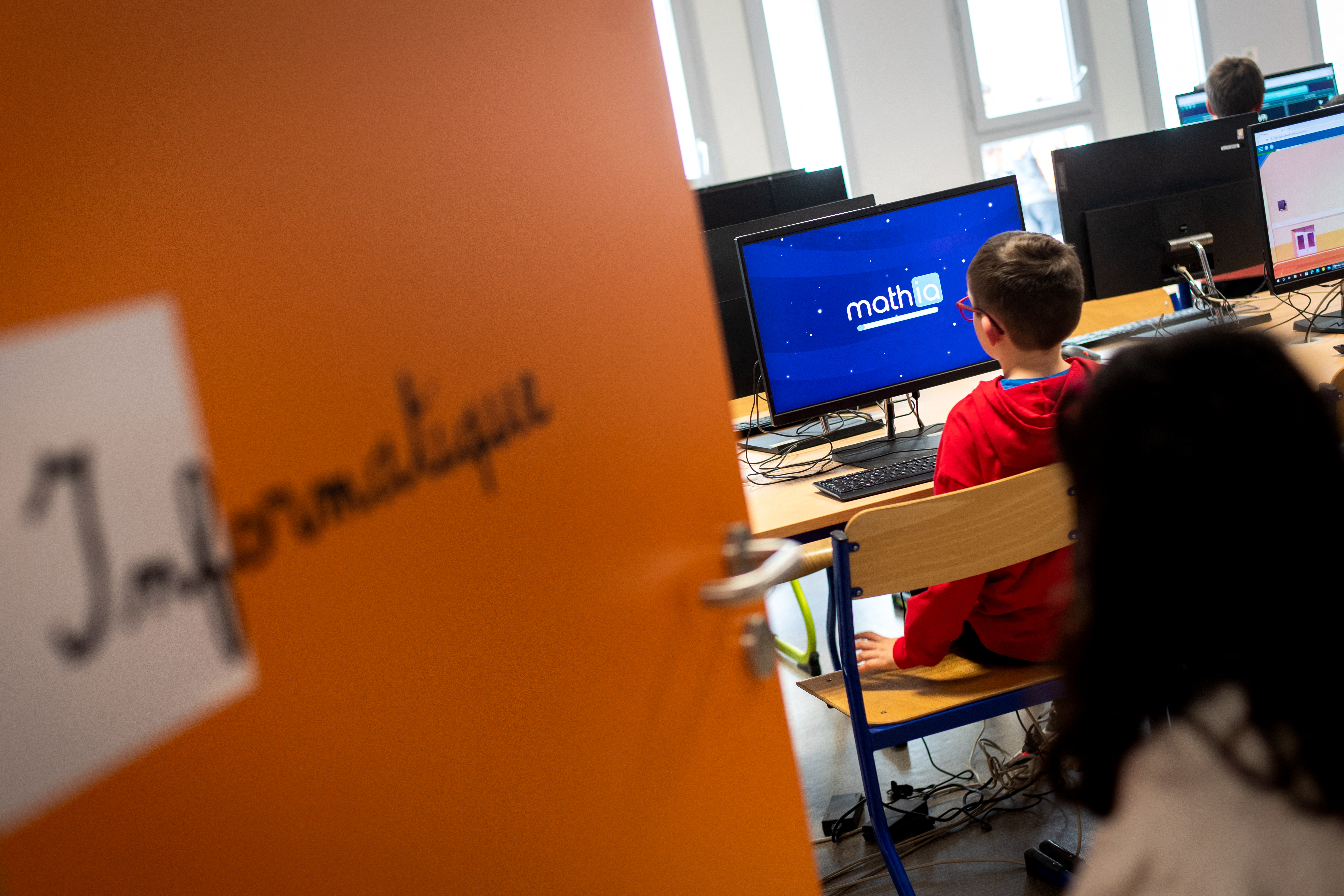 AI coursework: Only 16% back removing homework to stop misuse