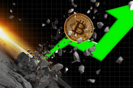 Bitcoin osiąga 18-miesięczne maksimum. Co stoi za dużym wzrostem największej kryptowaluty?