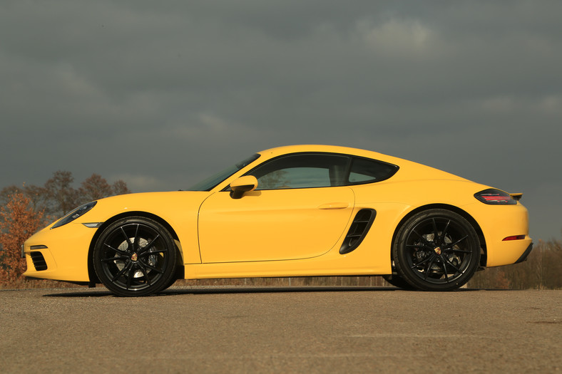 Porsche 718 Cayman