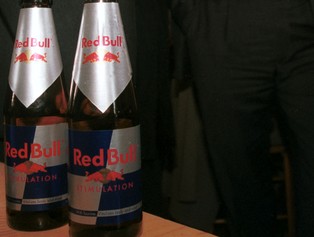 Energy shot - sposób producentów napojów energetyzujących na walkę z kryzysem