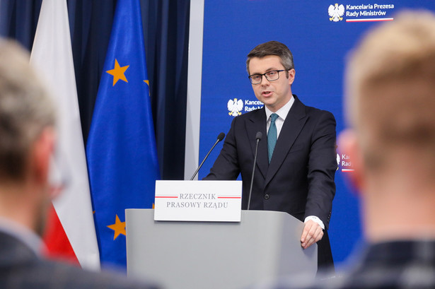 Rzecznik rządu: Dopóki nie będzie sankcji UE, możliwy import LPG z Rosji
