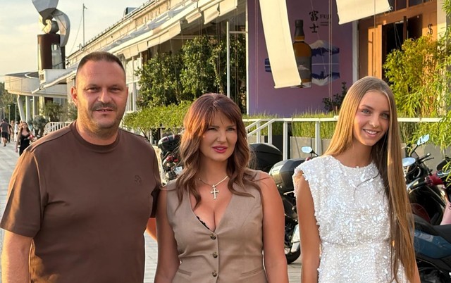 Dejan Petrović sa porodicom