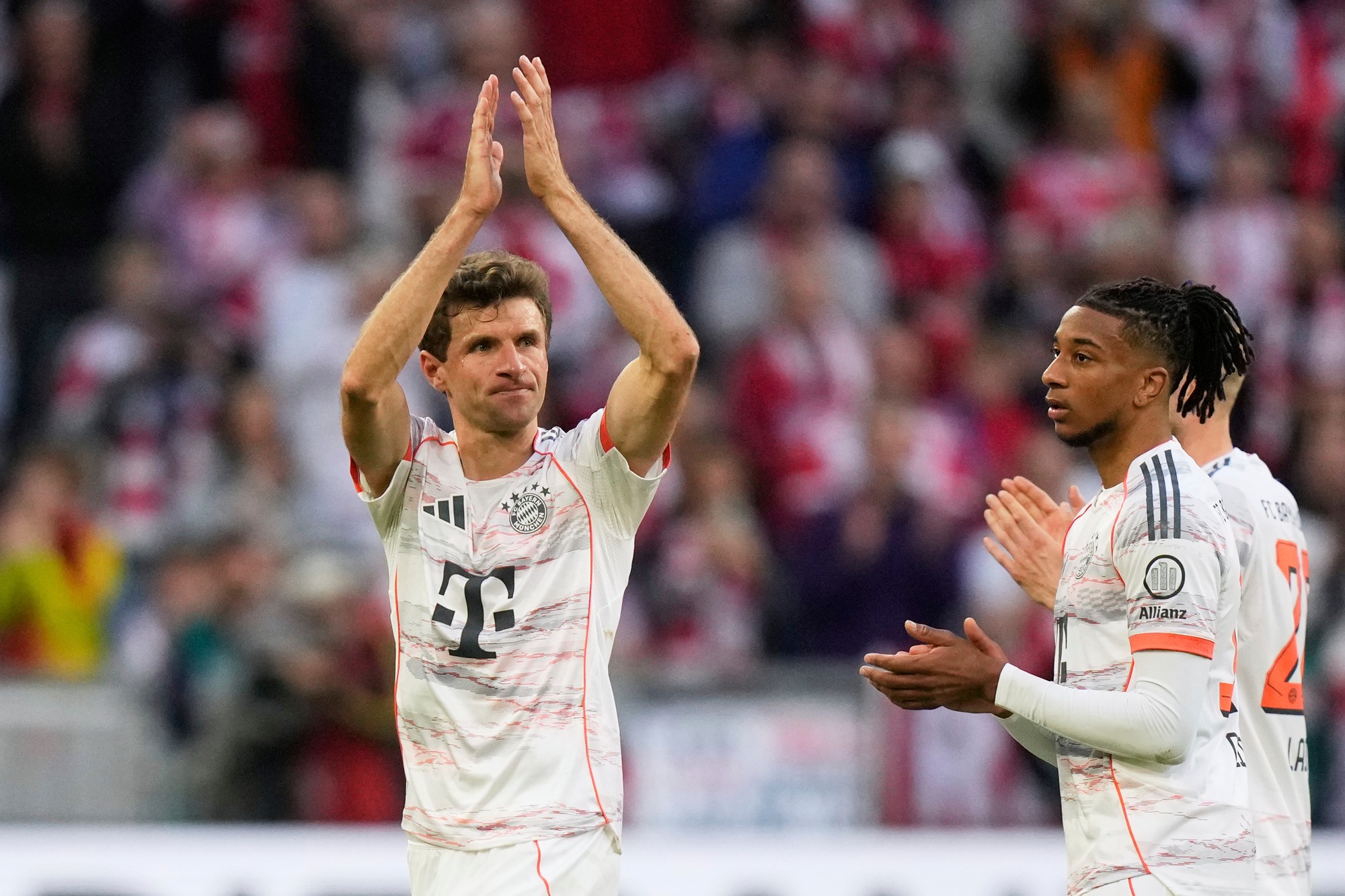 Thomas Müller sa po 25 rokoch lúčil s Mníchovom. 