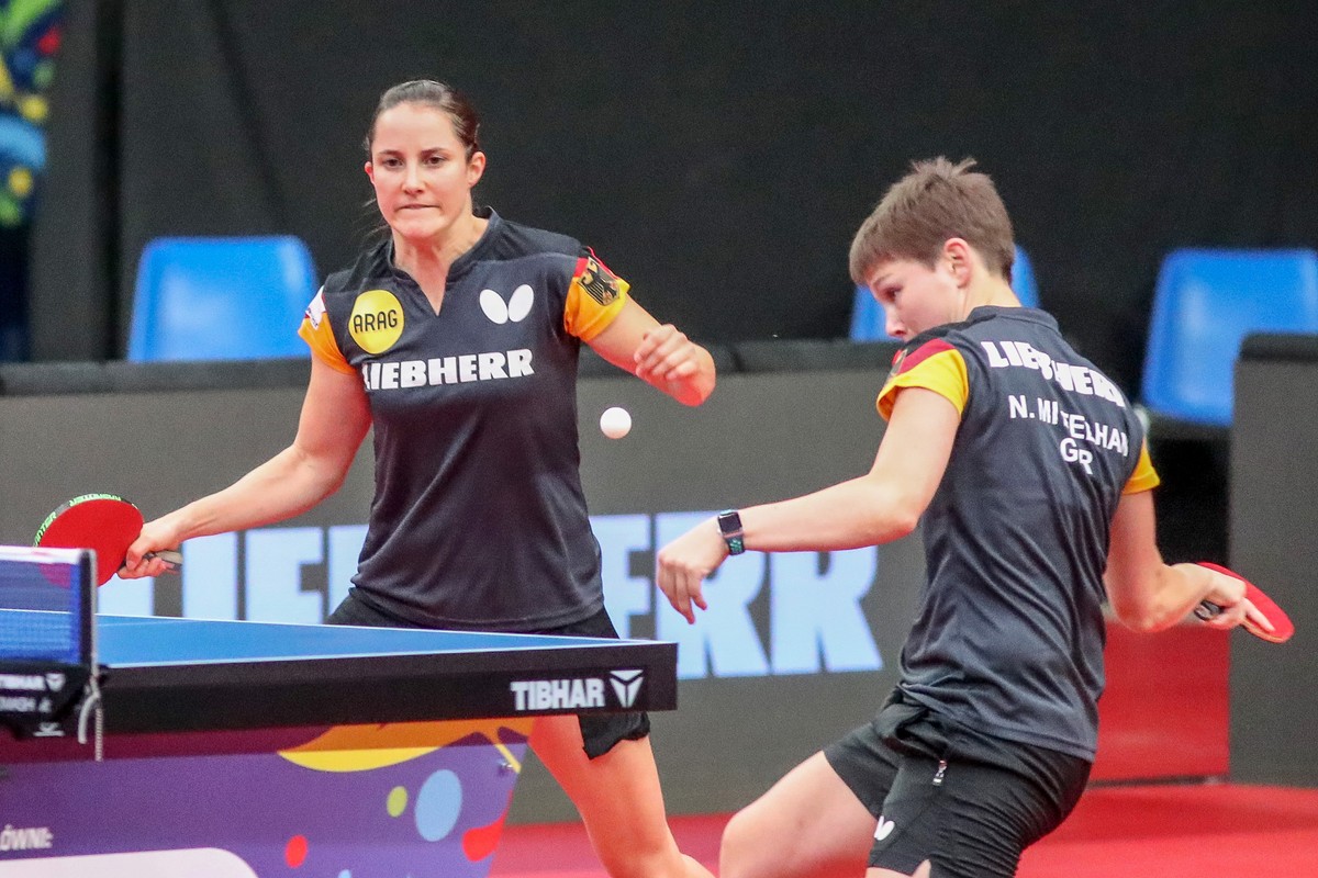 Sabina Winter (L) i Nina Mittelham (P)