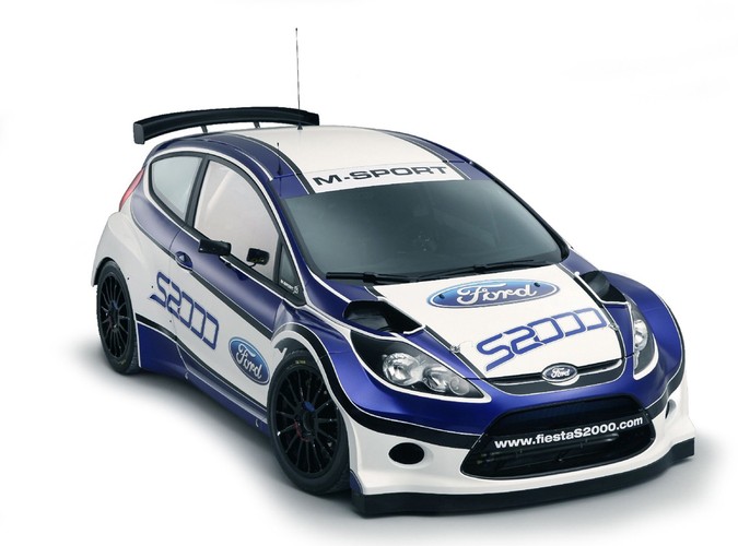 Michał Kościuszko, rajdowy wicemistrz świata juniorów 2009, w 2010 roku jako jedyny Polak zmierzy się z czołowymi zawodnikami świata. Kierowca z Krakowa zdecydował, że wystartuje w cyklach SWRC i WRC Fordem Fiestą S2000 przygotowanym przez zespół M-Sport. Nowe barwy to LOTOS Dynamic