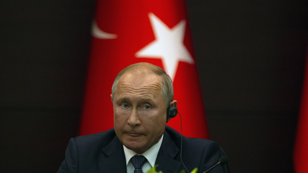 Władimir Putin zaapelował do prezydenta Turcji Recepa Tayyipa Erdogana, by unikał w czasie ofensywy w Syrii wszelkich kroków, które mogłyby storpedować proces pokojowy w tym kraju. Dzisiaj rozpoczęła się turecka operacja wojskowa w Syrii.