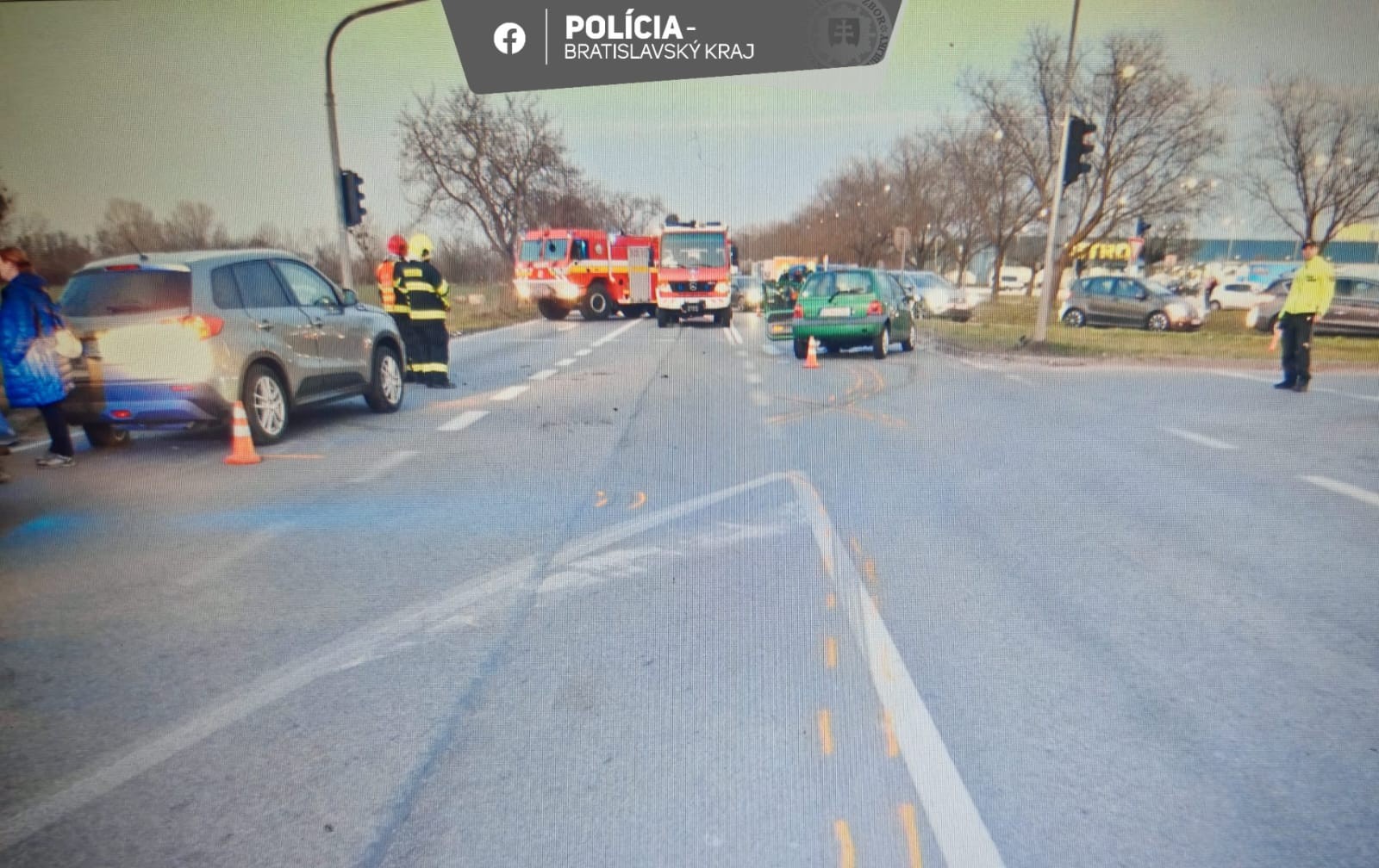 Na bratislavskej Ceste na Senec došlo k dopravnej nehode.