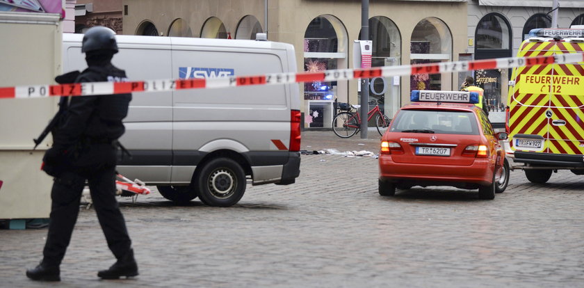 Samochód wjechał w pieszych. Wśród zabitych dziecko