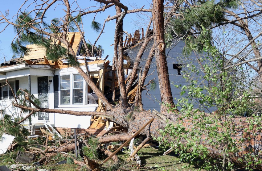 Nevreme razrušilo gradove u Misisipiju