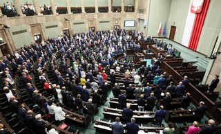 Sejm o Gawłowskim: Poseł pozbawiony wolności - bez uposażenia