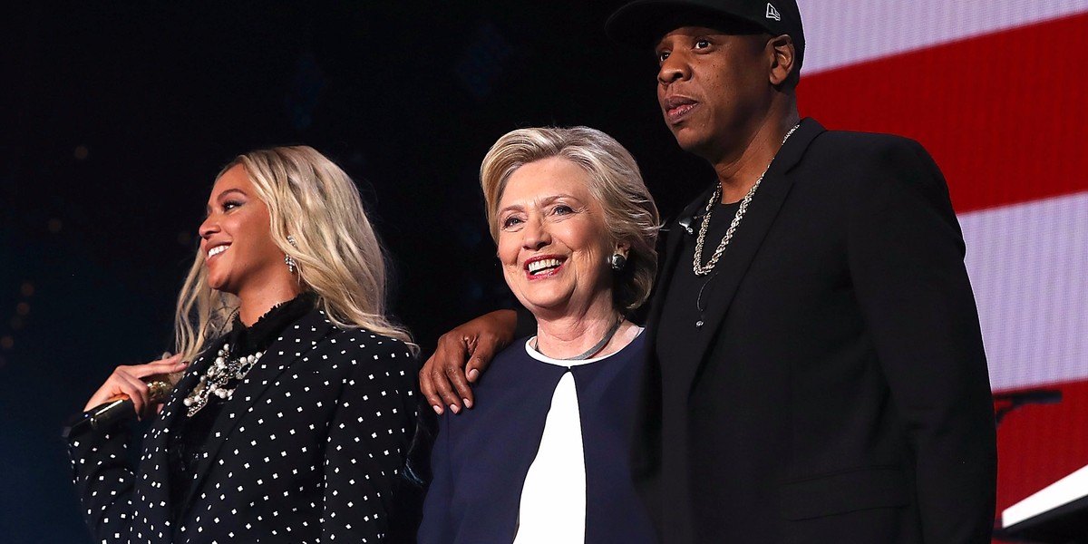 30 celebrities who love and endorse Hillary Clinton