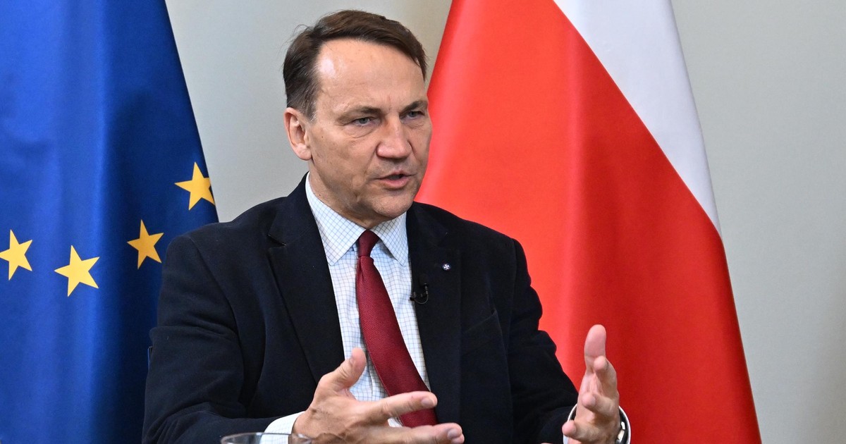 Afera korupcyjna w Ukrainie. Sikorski ostrzega władze. "To będzie kluczowe"