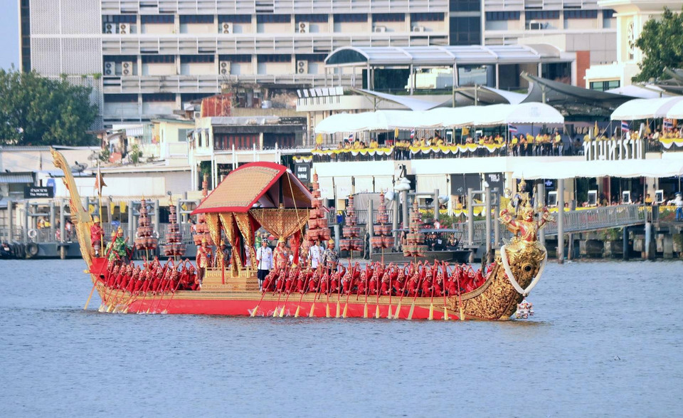 Procesja Królewskiej Łodzi w Bangkoku (próba ceremonii), Tajlandia