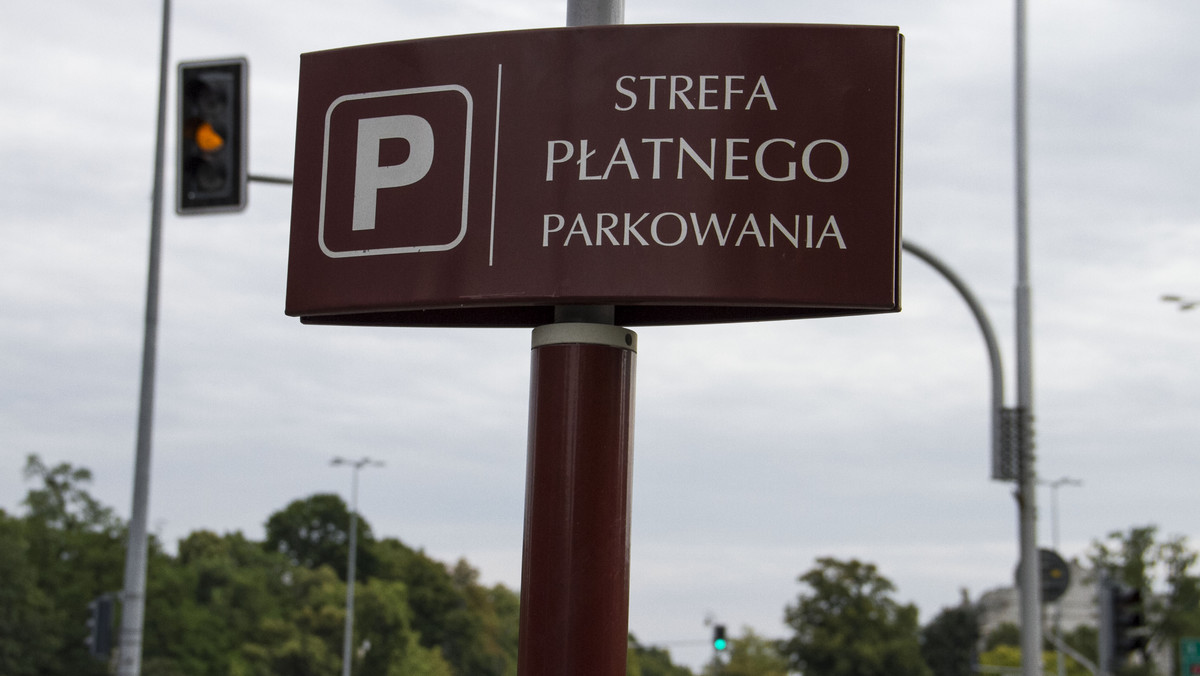 Warszawa Strefa płatnego parkowania w stolicy powiększy się o dwie kolejne dzielnice