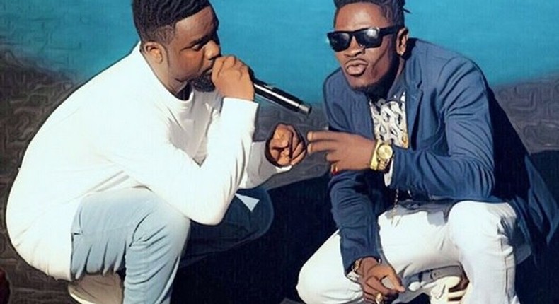 Sarkodie [left] and Shatta Wale [right]