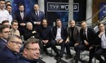 Zorganizowana akcja posłów PiS w TVP. Nocują, ale się boją