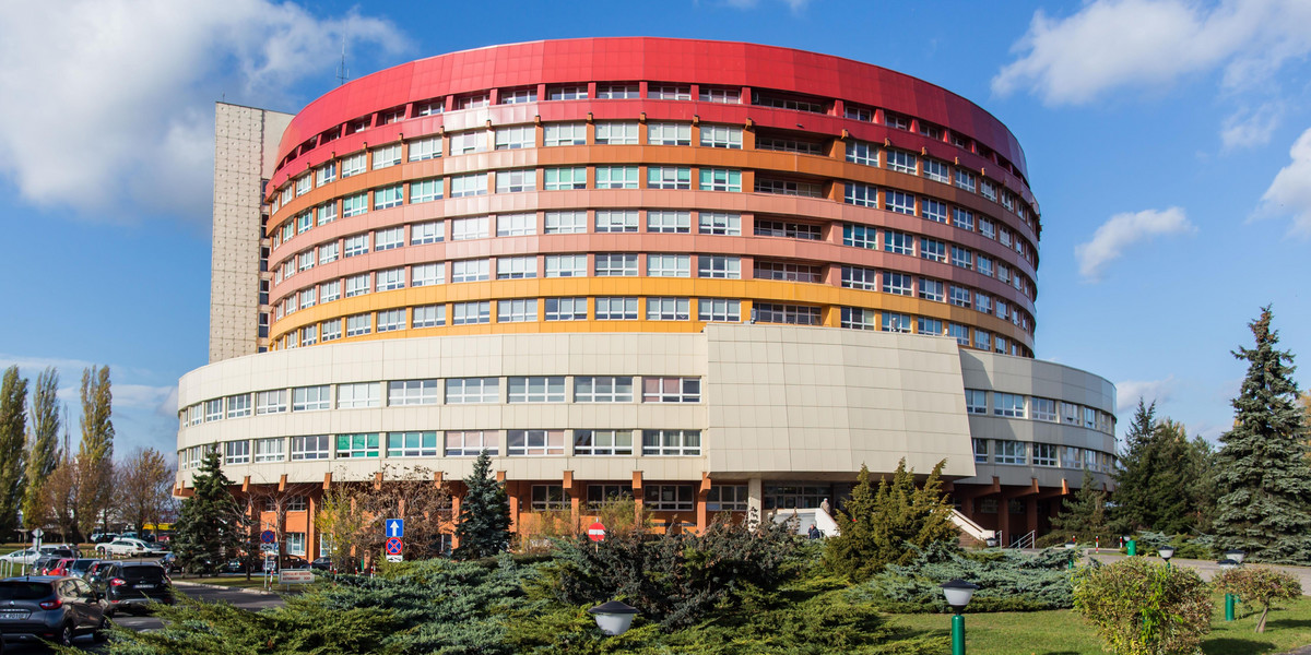 Koronawirus w Polsce: szpital w Kaliszu zamknięty. Zmarł pacjent