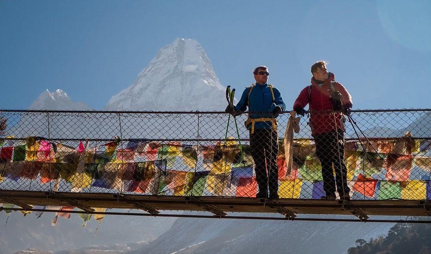 Davo Karničar (levo) i Miha Kačič (desno) u planinama Nepala 2019. godine | Foto: Rozle Bregar