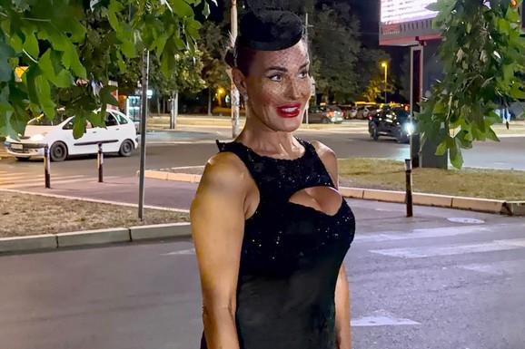 NA NJOJ NAKIT VREDAN DESETINE HILJADE EVRA Milena Kačavenda pojavila se u emisiji u PAPRENO skupom stajlingu, najjeftinija je kapica koja košta 200 evra: "Sat je star 25 godina"