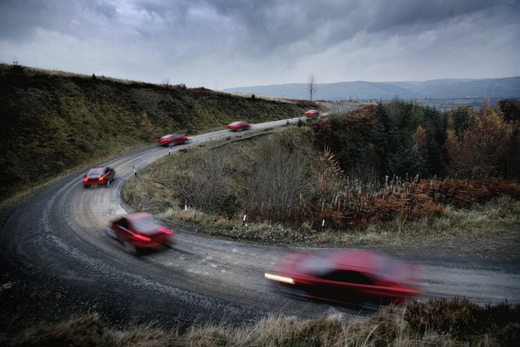 Firma chce do końca roku sprzedać w Polsce 60 sztuk tego sportowego cacka