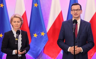 Morawiecki: Z Ursulą von der Leyen będziemy rozmawiać na temat polskiego komisarza w KE
