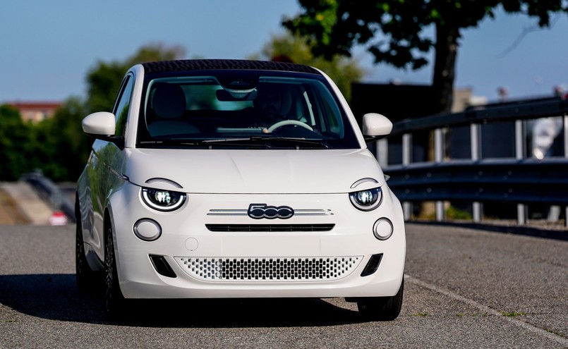 Nowy Fiat 500 Hybrid