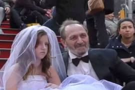 Muškarac hteo da se oženi DEVETOGODIŠNJOM DEVOJČICOM, njena MAJKA sve ODOBRILA! "Nevesti" ZALEPILI ŠTIKLE ZA STOPALA i obukli venčanicu, gosti se zgrozili kada su shvatili gde su došli