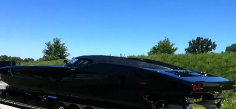 Motorówka inspirowana Corvette